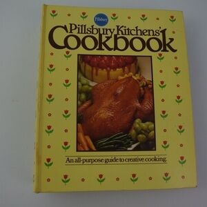 Vintage Pillsbury Kitchen's Cookbook, Pillsbury 5-Ring Binder Hardcover Cookbook